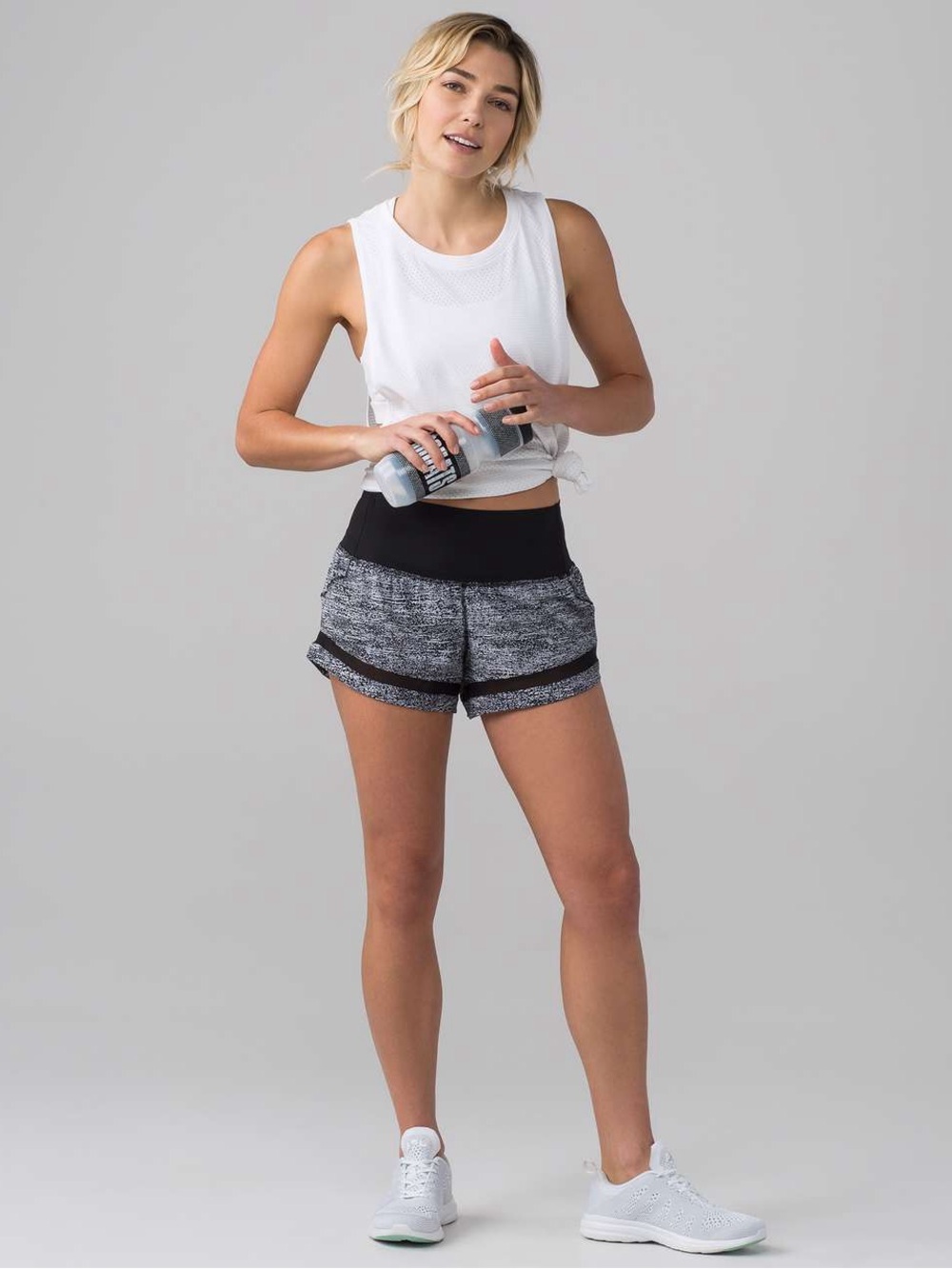 Lululemon Pace Perfect Short (3")- Air Time White Black / Black- Size 6